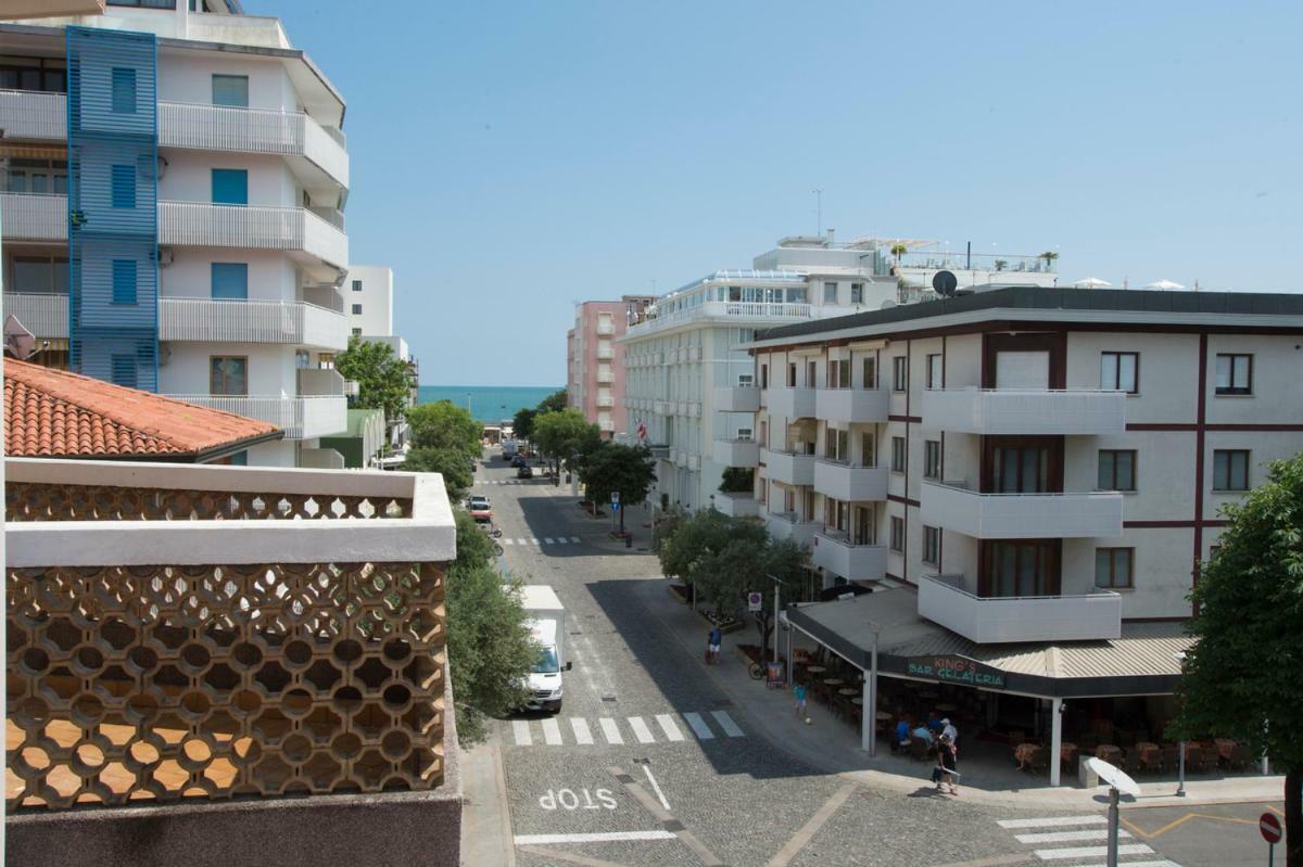 Condominio Italia Lignano Sabbiadoro Exterior photo