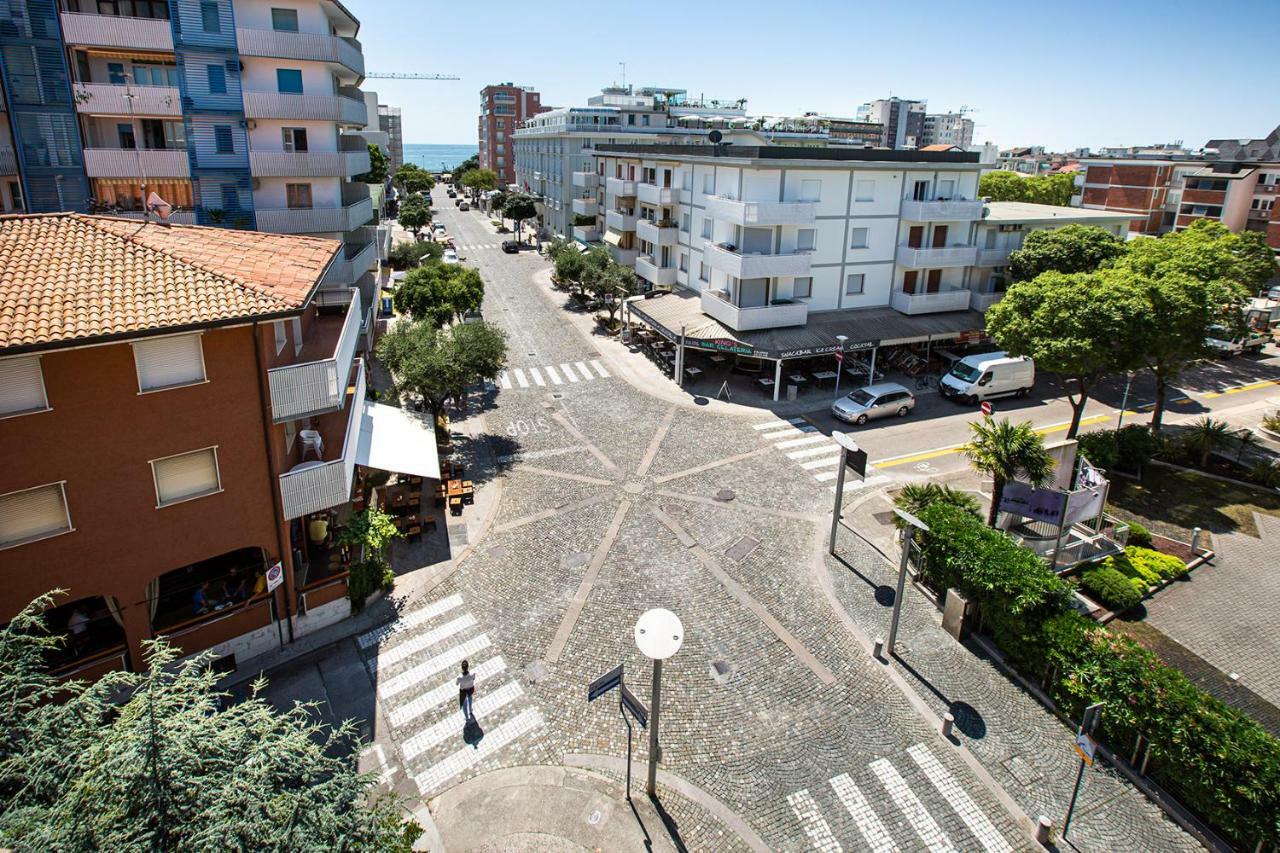 Condominio Italia Lignano Sabbiadoro Exterior photo